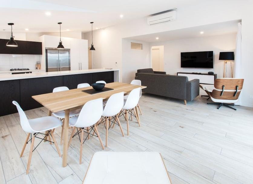Dining room Photo