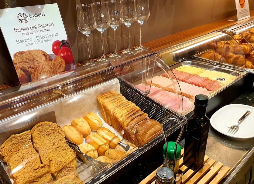 Buffet Photo
