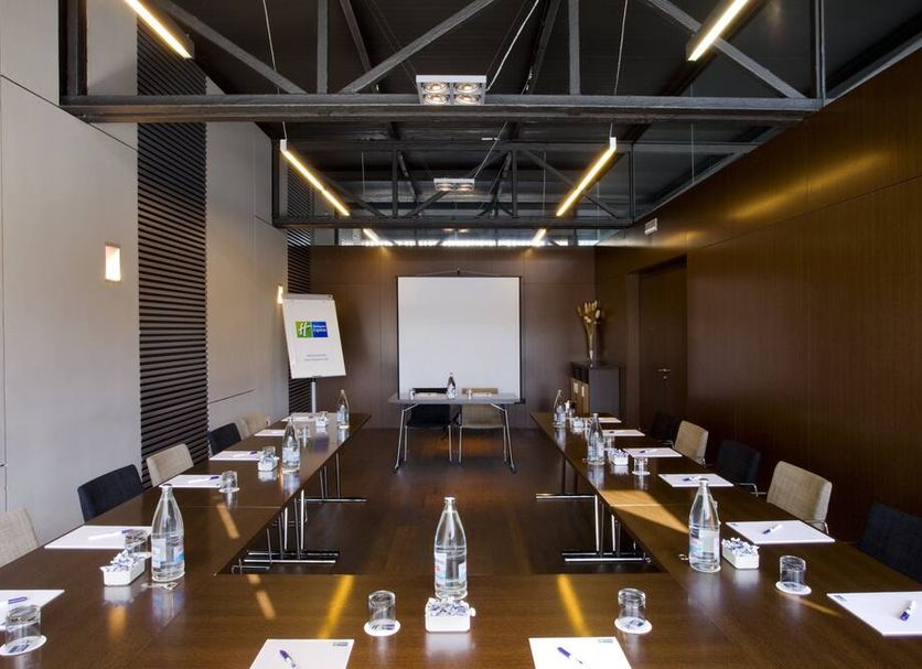 Conference room Photo