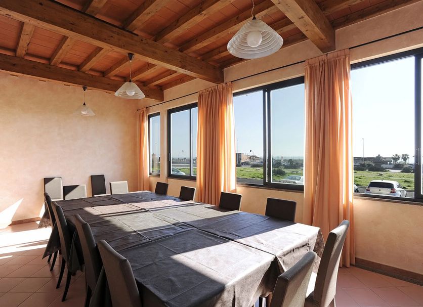Dining room Photo