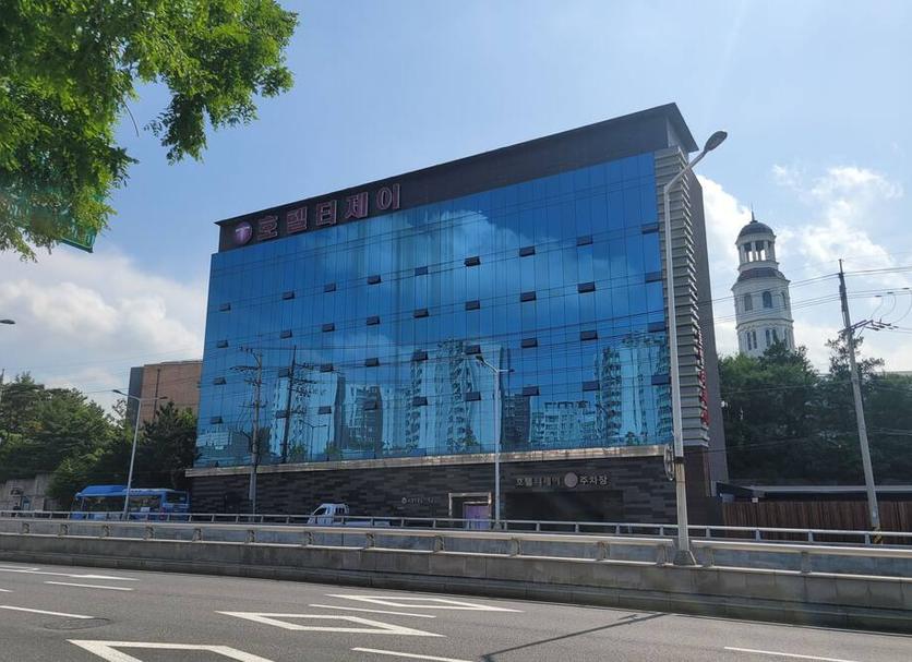Building Photo