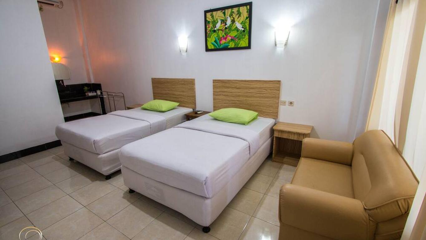 Central Inn Senggigi