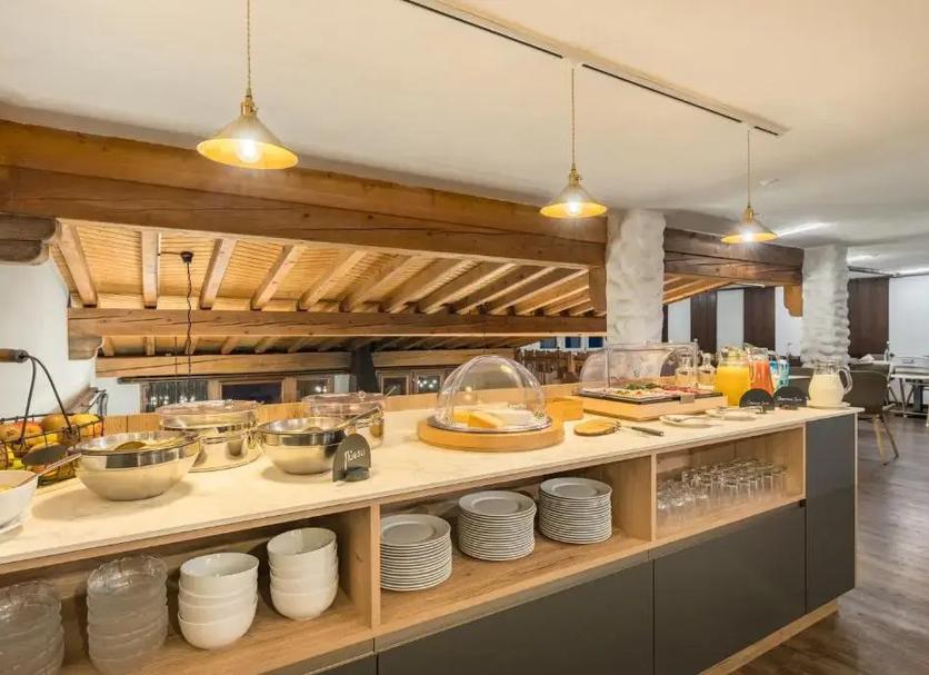 Buffet Photo