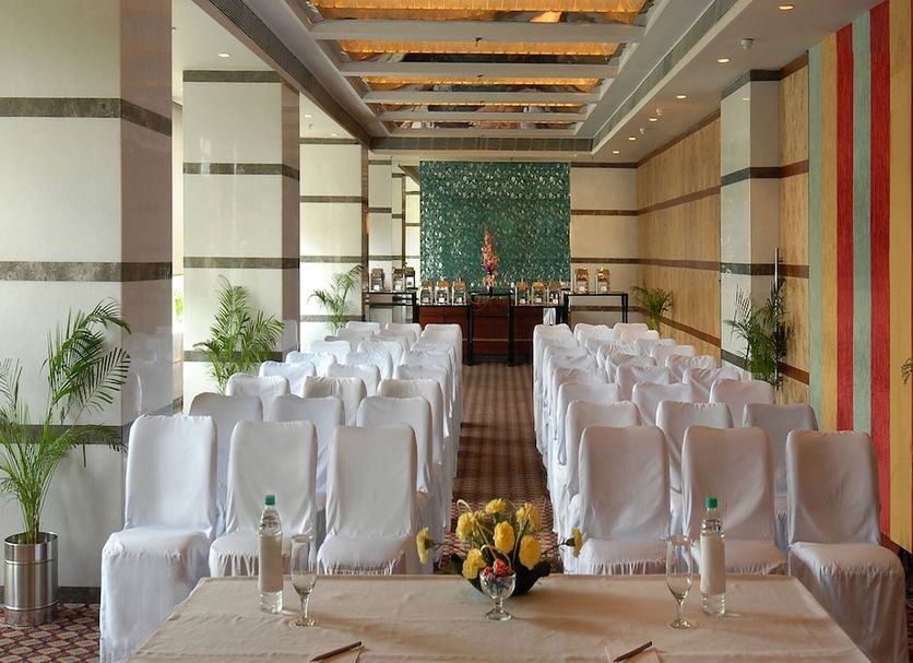 Banquet hall Photo