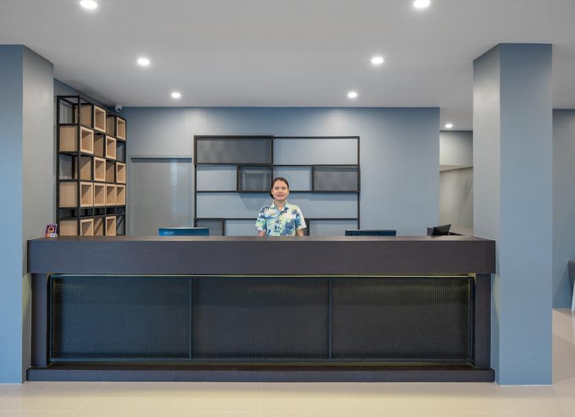 Front desk Photo