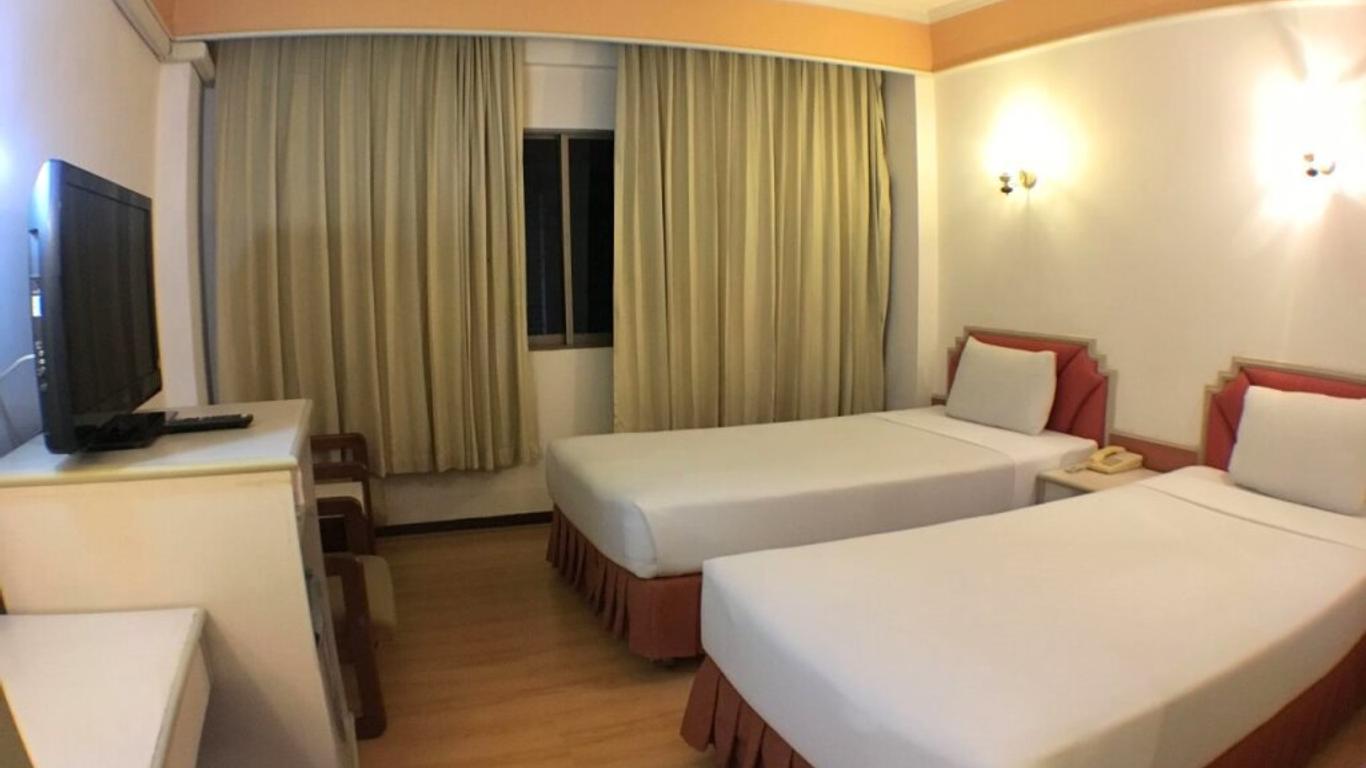 Sakura Hotel