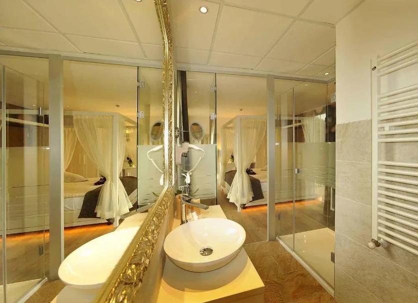 Bathroom Photo
