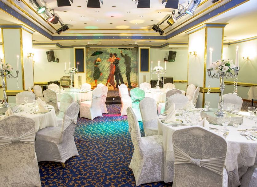 Banquet hall Photo