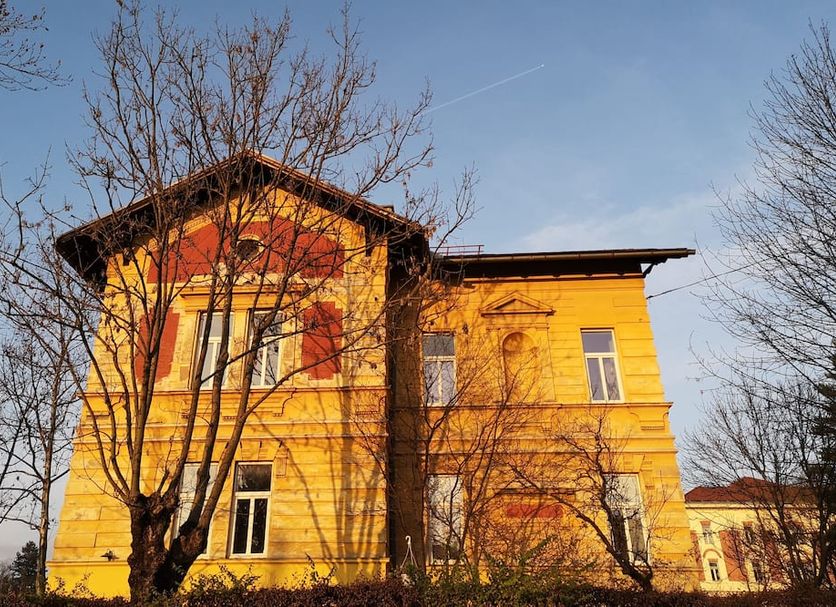Building Photo