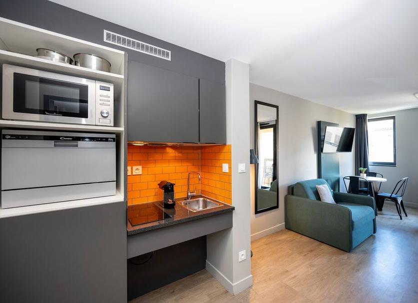 Kitchen Photo