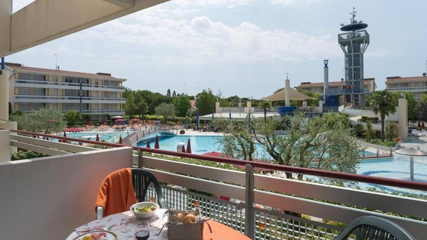 Villaggio Planetarium Resort