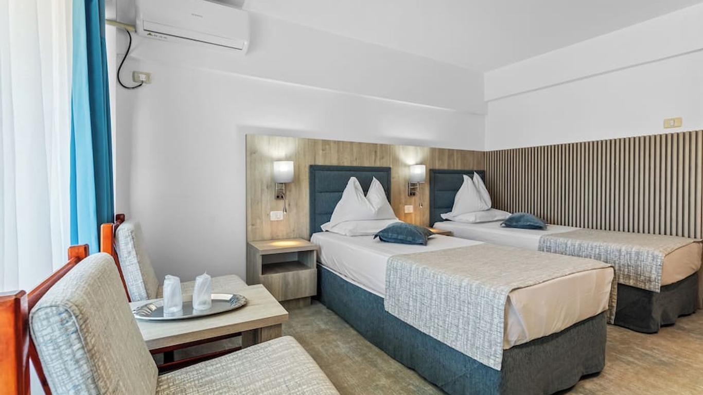 Hotel Condor