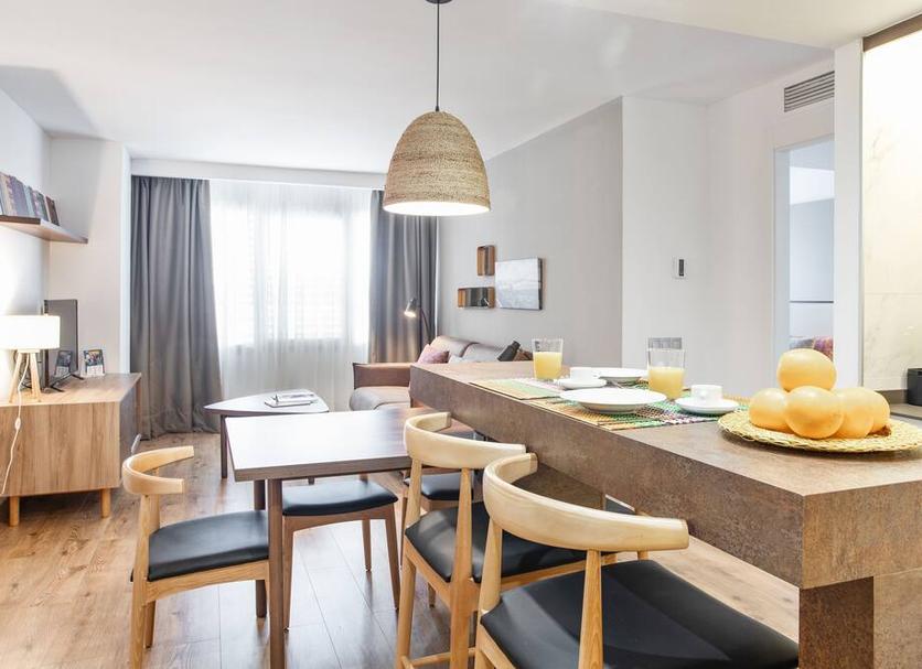 Dining room Photo