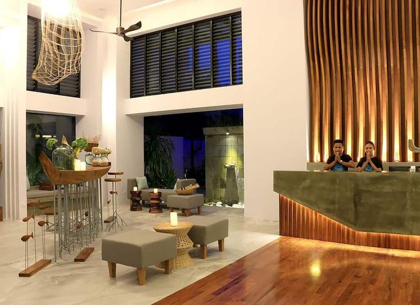 Lobby Photo