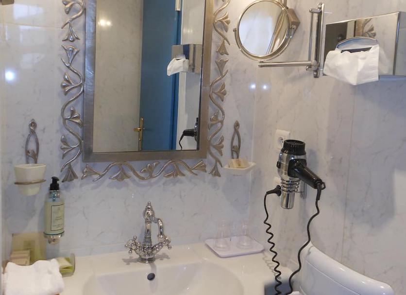 Bathroom Photo