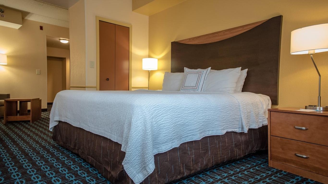 Fairfield Inn & Suites by Marriott Knoxville East