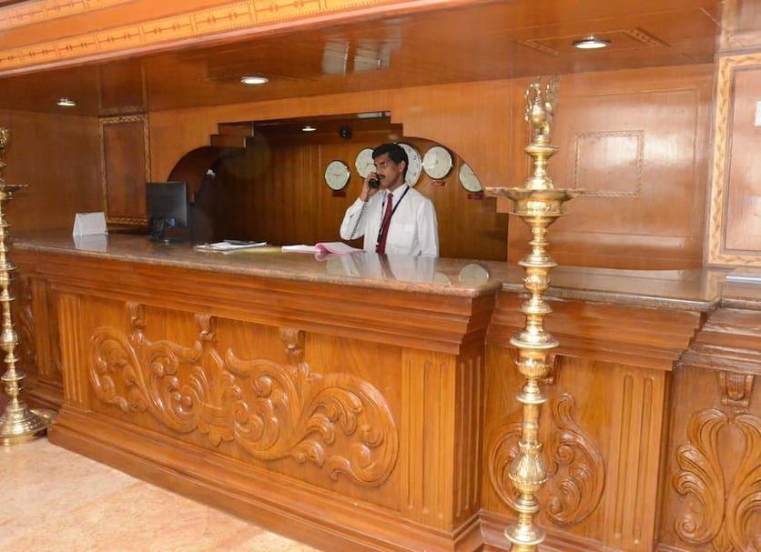 Front desk Photo