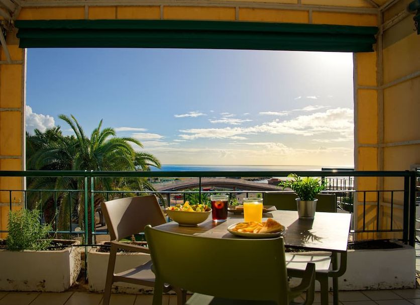Balcony Photo