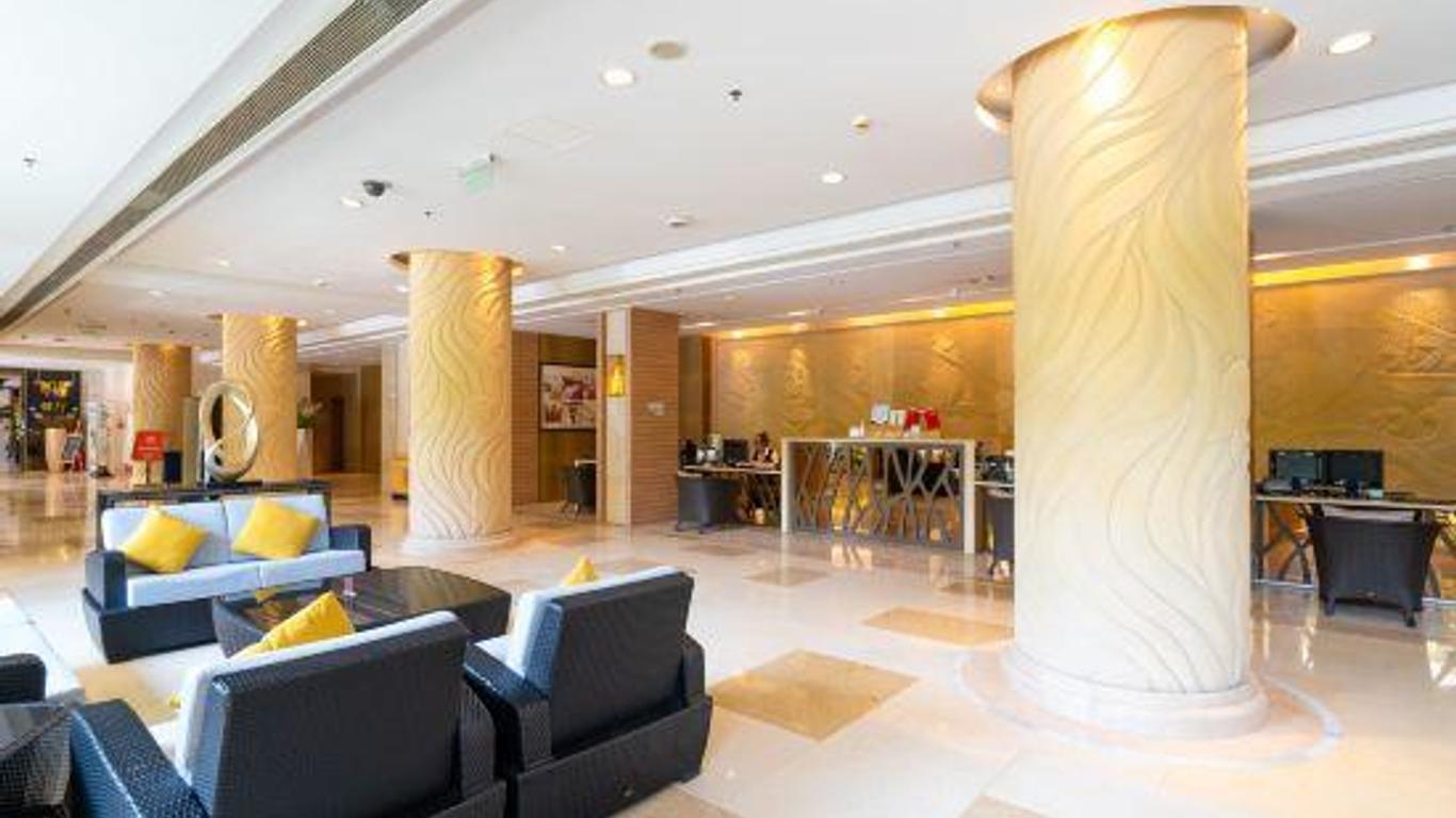 Warner Boutique Hotel