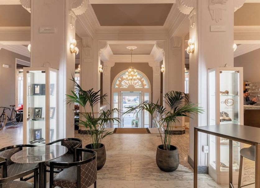 Lobby Photo