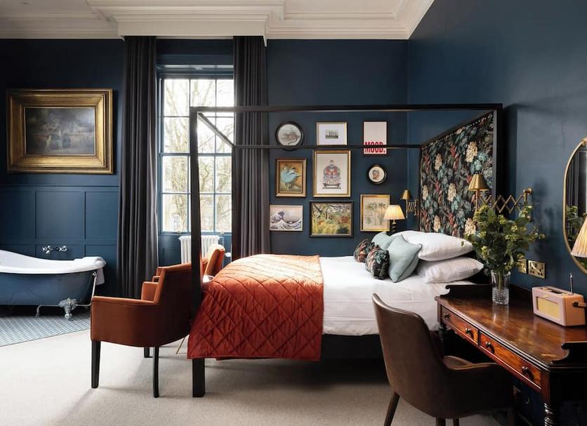 Bedroom Photo