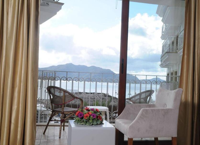 Balcony Photo