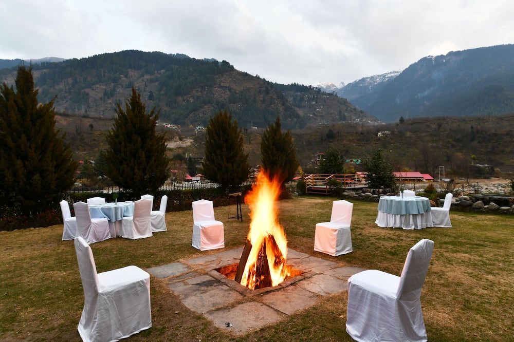 Banquet hall