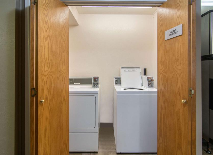 Laundry facility Photo