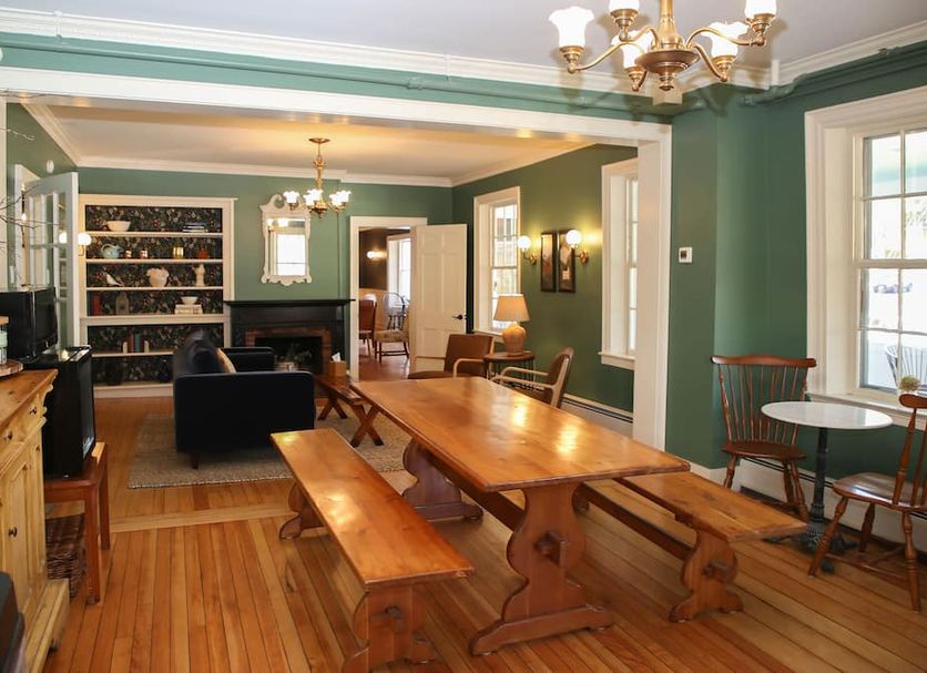 Dining room Photo