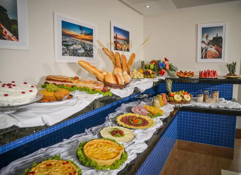Buffet Photo