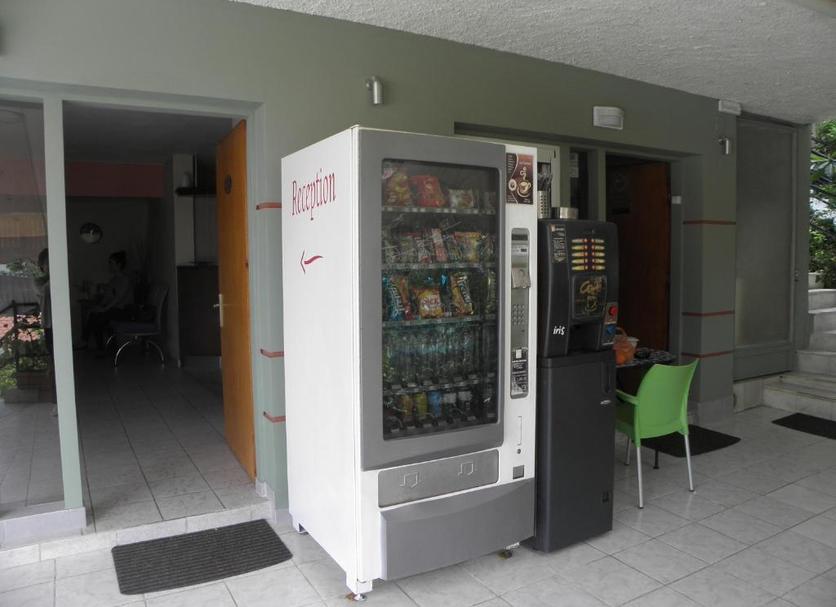 Shop Photo