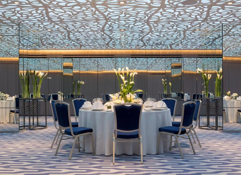 Banquet hall Photo
