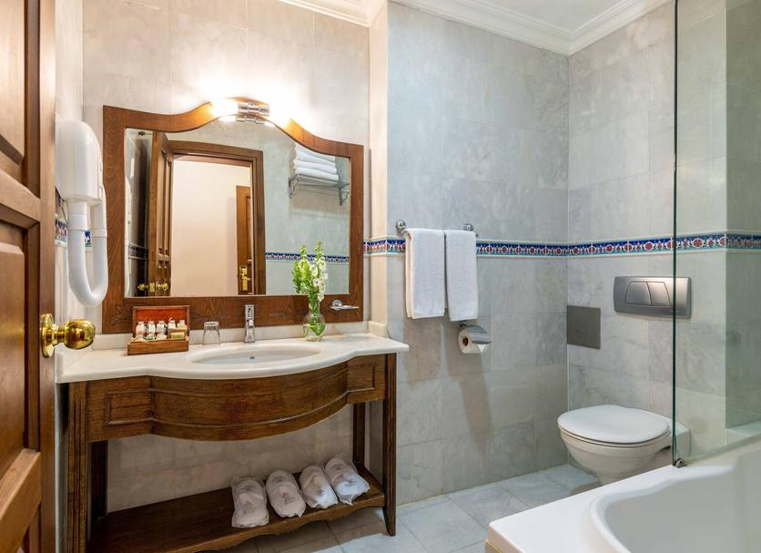 Bathroom Photo