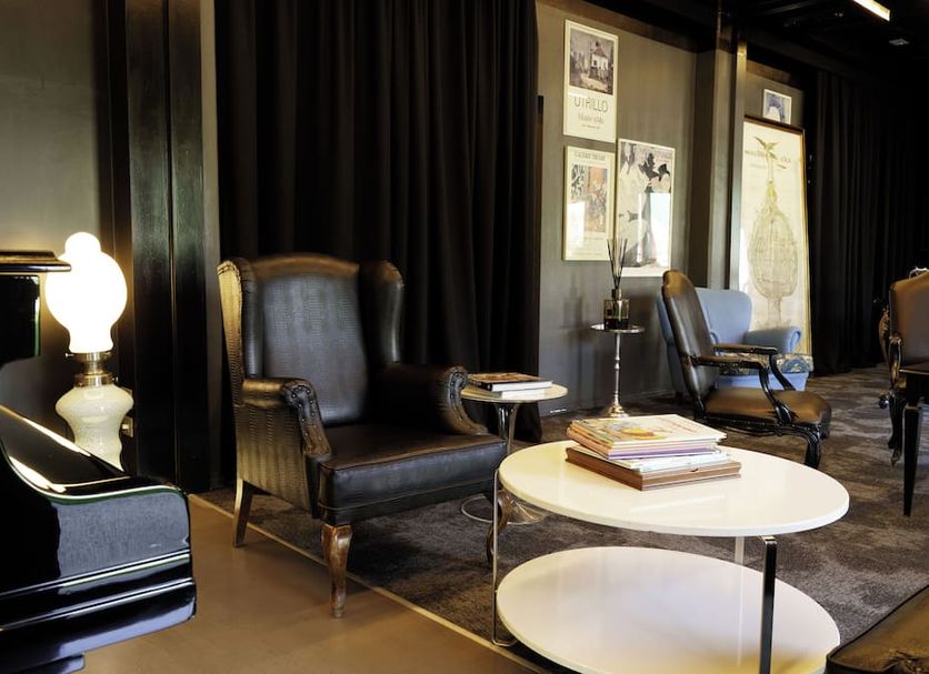 Lounge Photo