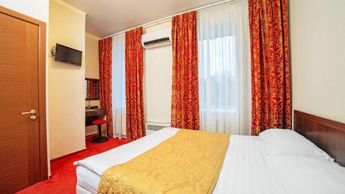 Vintage Hotel