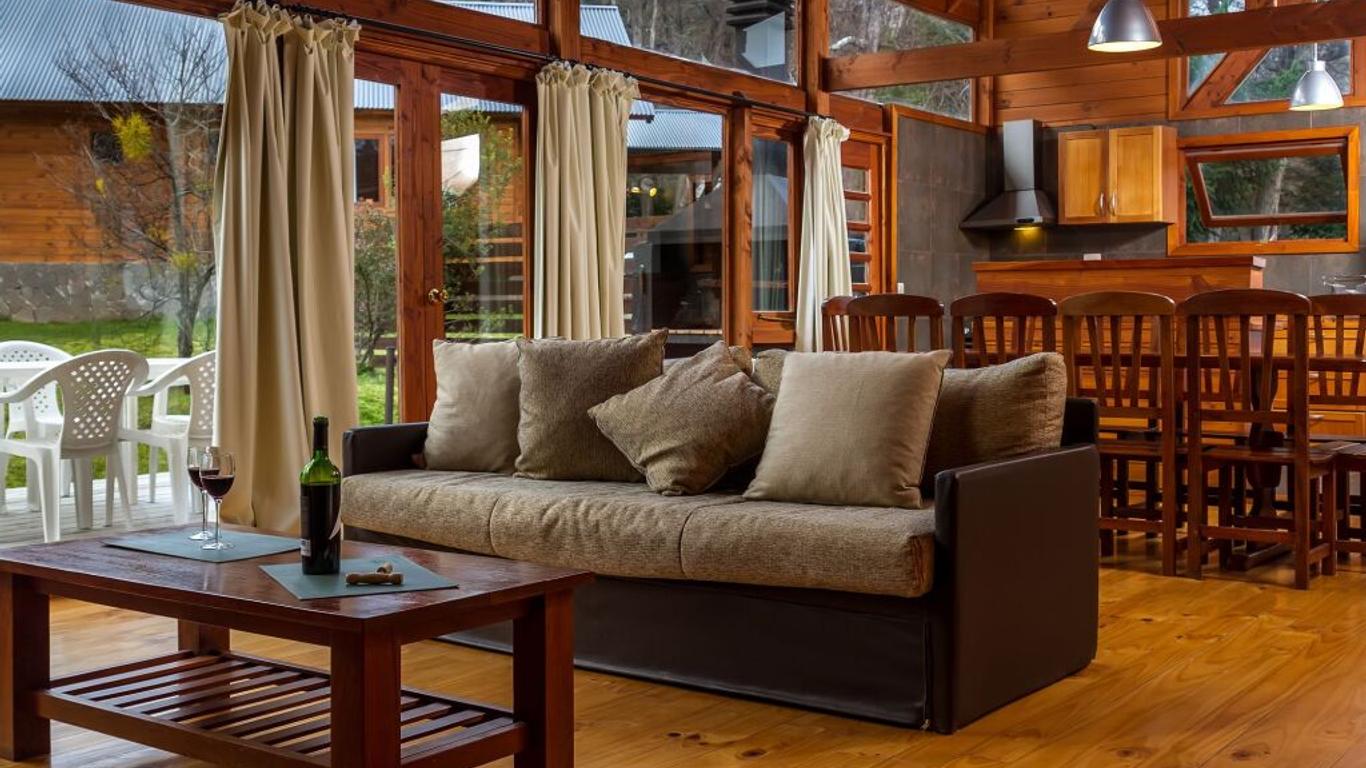 Arbolar, Casas de Montaña- Piscina climatizada