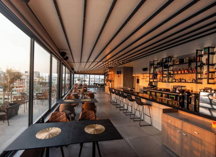 Bar Photo