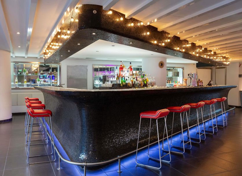 Bar Photo