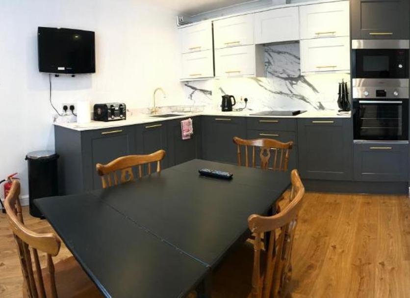 Kitchen Photo