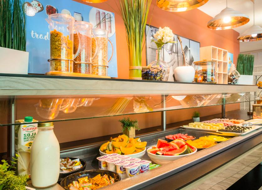 Buffet Photo