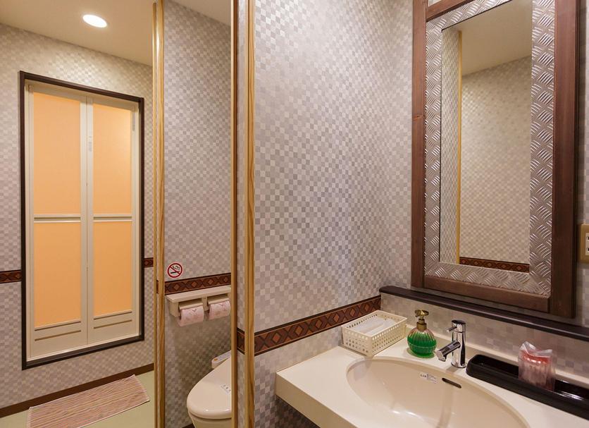 Bathroom Photo