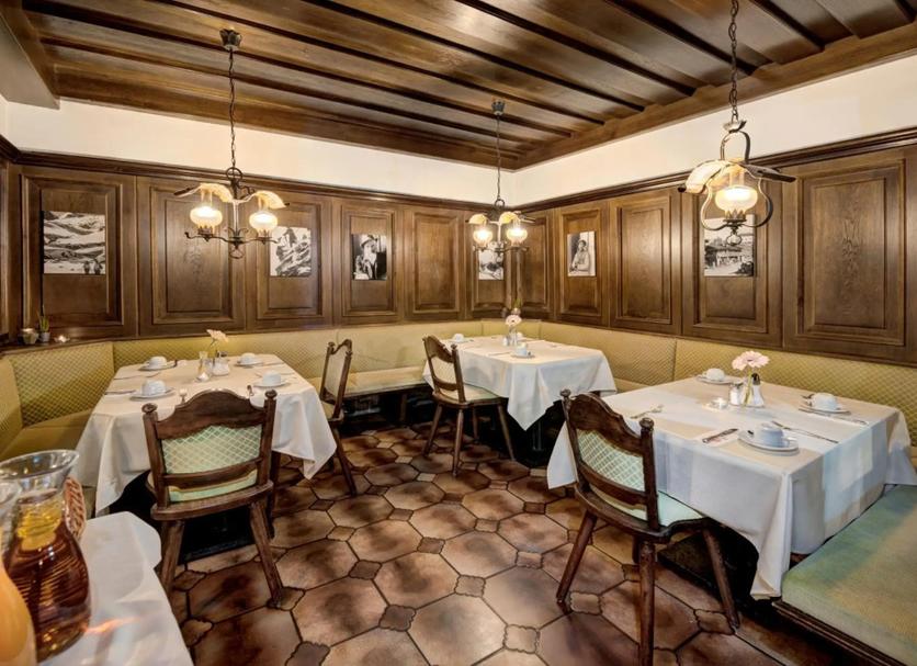 Restaurant Photo