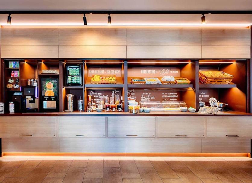 Buffet Photo