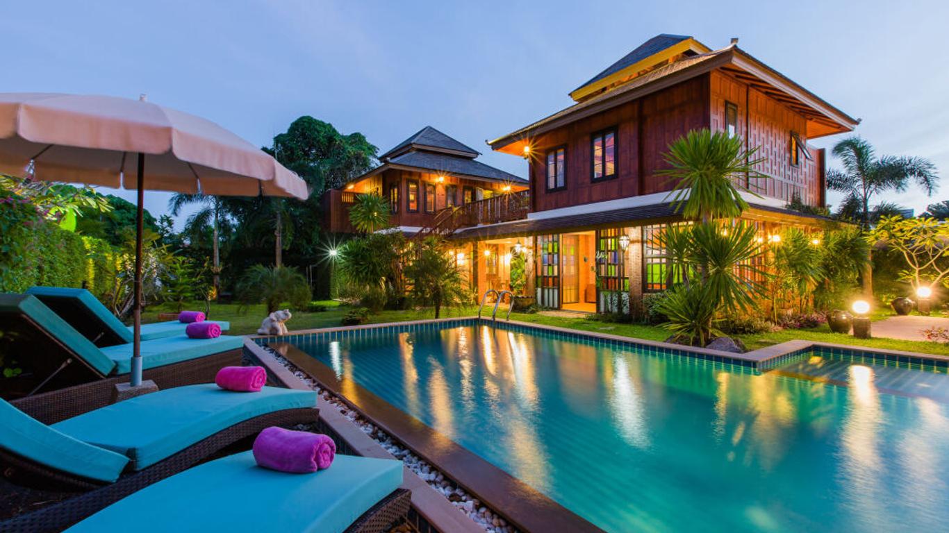 Lemon Tree Naturist Resort Naiharn Beach