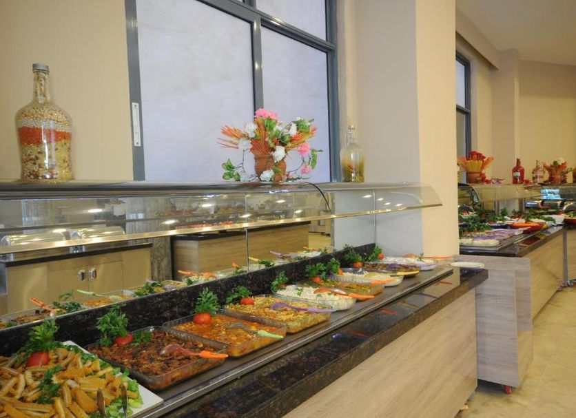 Buffet Photo