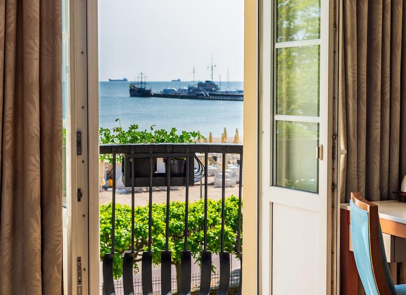 Balcony Photo