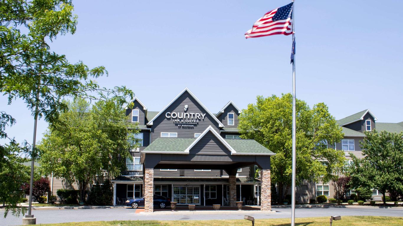 Country Inn & Suites by Radisson, Carlisle, PA