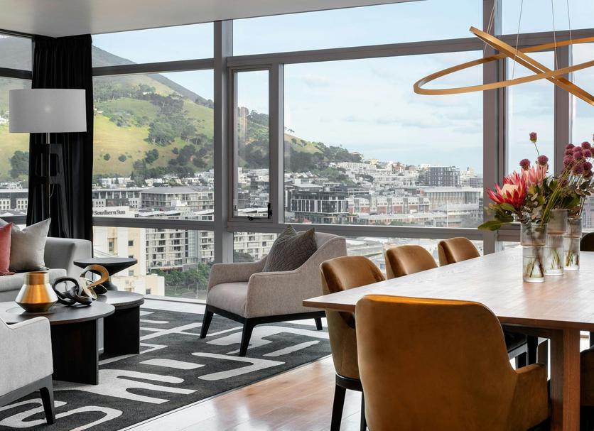 Dining room Photo