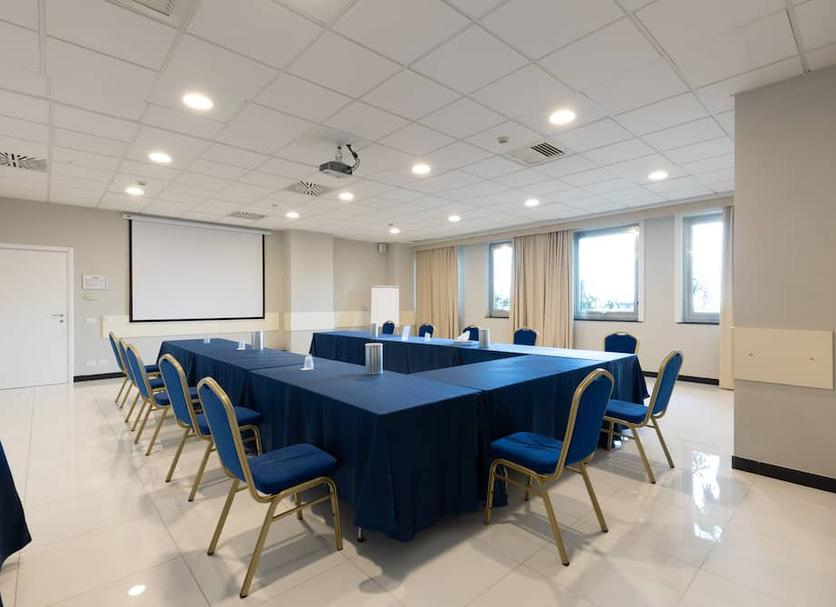 Conference room Photo