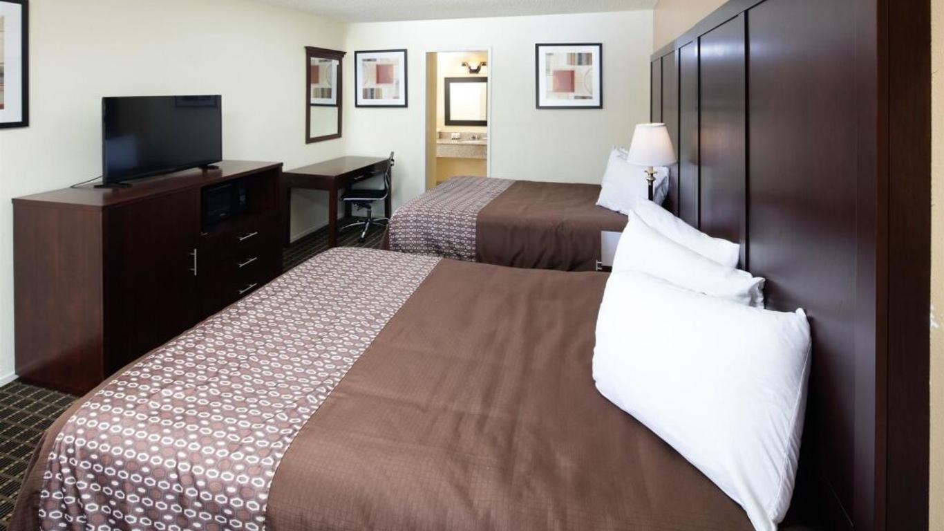 Red Lion Inn & Suites Redding